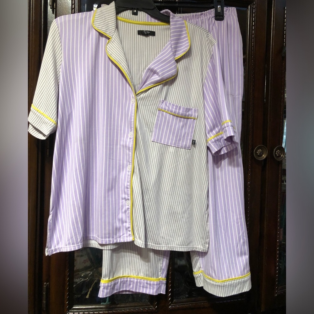 Simply Vera Vera Wang 2 piece Pajama Set